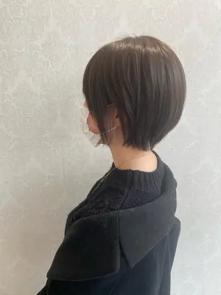 ショート カラー デザインカラー✨新倉 佑奈のヘアスタイル