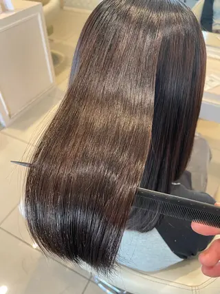 ミディアム 白髪ぼかしデザイン ハイライト/宮本純登のヘアスタイル