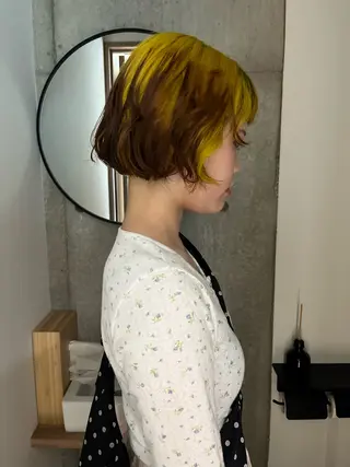 カラー sliver ・siki /YUIのヘアスタイル