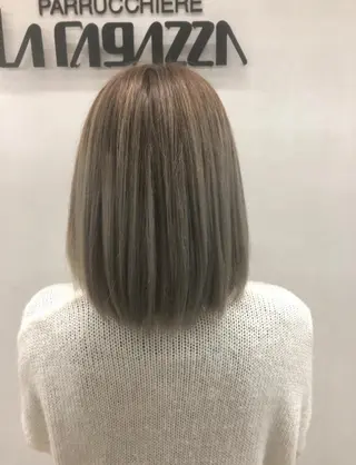 ショート カラー 東條 克義のヘアスタイル