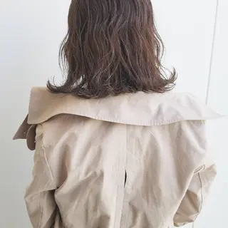 ミディアム カラー iplus まつげ、眉毛、耳つぼのマツエク・マツパデザイン