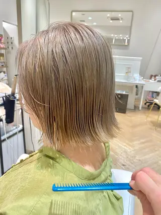 ショート カラー 増井 彩乃のヘアスタイル