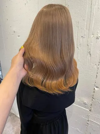 ミディアム カラー EIGHT 中川原   菜々子のヘアスタイル