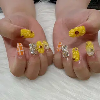 ネイル nail saron Aphrisのネイルデザイン