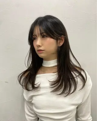 ロング レイヤー・ブリーチ kiyotoshiのヘアスタイル
