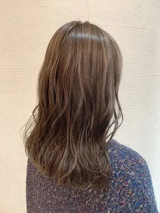 セミロング 岡山駅/髪質改善 透明感カラー🐼のヘアスタイル