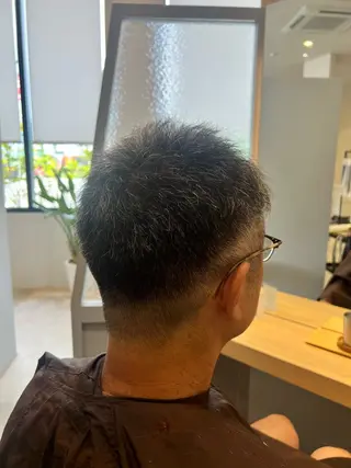 ショート 小池 夏美のヘアスタイル