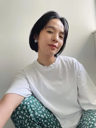 ショート カラー 高橋 愛美のヘアスタイル