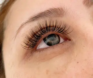 マツエク・マツパ eyelash La Gabbyの眉毛・アイブロウイメージ