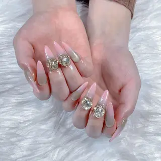 ネイル Yuna Hana Nailのネイルデザイン