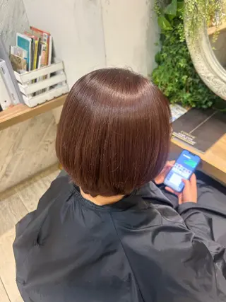 ショート カラー 暖色カラー🪷 オタク美容師🎶のヘアスタイル
