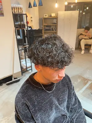 パーマ メンズ メンズサロン OVER町田店のヘアスタイル