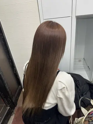 ロング 横浜🦋ハイトーン 🫐シャドウルーツのヘアスタイル