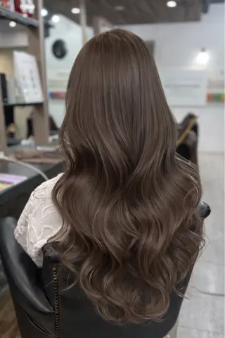 ロング エクステ/ハイトーン レイヤーHIROのヘアスタイル