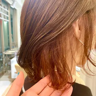 ミディアム カラー 三好 涼華のヘアスタイル