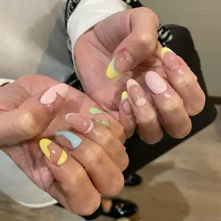 セミロング カラー パーマ ヘアアレンジ メンズ キッズ ネイル マツエク・マツパ アイブロウ 今福鶴見ネイル 8(エイト)のネイルデザイン