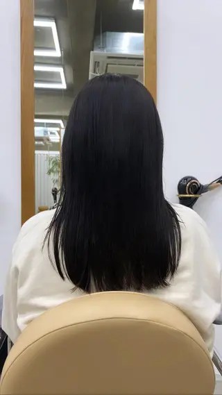 KVELL ユナのヘアスタイル
