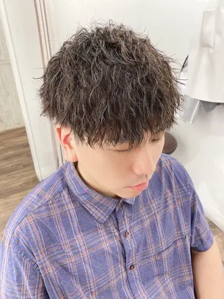 ショート パーマ メンズ ハイライト⭐️上野 高広のヘアスタイル