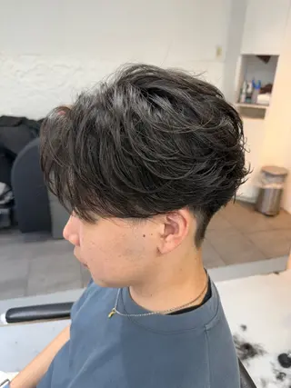 ショート パーマ メンズ 稲村侑斗ダウンパーマ メンズパーマのヘアスタイル