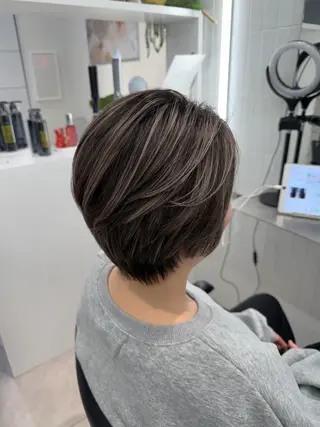 ショート カラー 表参道/ハイライト バレイヤージュのヘアスタイル
