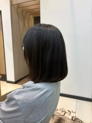 ミディアム 岡 拓実のヘアスタイル