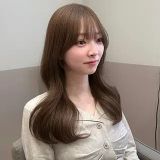 セミロング カラー 🎀レイヤー×透明感 ×髪質改善🎀米田のヘアスタイル