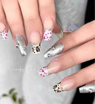 ネイル 大人可愛いネイル🎗 Hinaのネイルデザイン