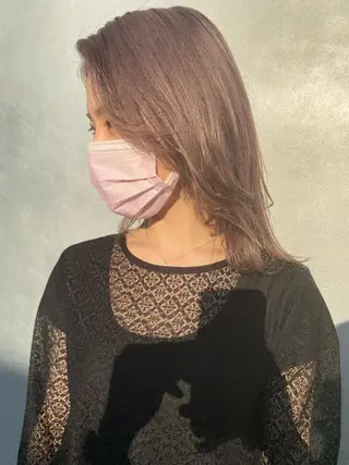 ミディアム カラー パーマ ヘアアレンジ メンズ キッズ ネイル マツエク・マツパ 韓国🇰🇷レイヤー カットオリーブカラーのヘアスタイル