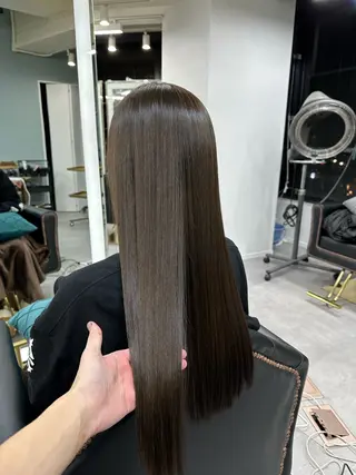 ロング 韓国風 白髪ぼかし NAOTOのヘアスタイル