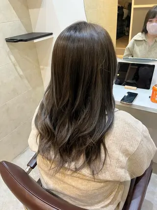 ロング 【髪質改善 艶髪】 布川 莉穂のヘアスタイル