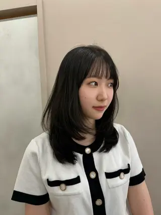 ミディアム カラー 🖤 Aya 🖤 Zina 梅田茶屋町のヘアスタイル