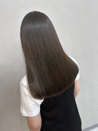 ロング Luana 照沼翔太のヘアスタイル