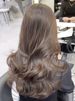 セミロング カラー 透明感カラー🤎 中川智帆のヘアスタイル