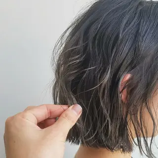 カラー ミディアム パーマ iplus まつげ、眉毛、耳つぼのマツエク・マツパデザイン