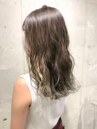 セミロング パーマ 🌟横浜THREE 店長担当🌟のヘアスタイル