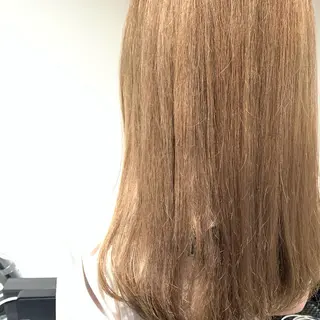 ミディアム カラー パーマ ヘアアレンジ メンズ キッズ ネイル マツエク・マツパ 切りっぱなしヘアボブ ミディアムヘアRYOのヘアスタイル