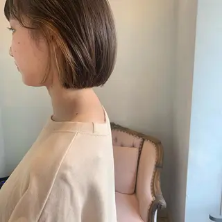 ショート カラー SAKINO. ベージュカラーのヘアスタイル