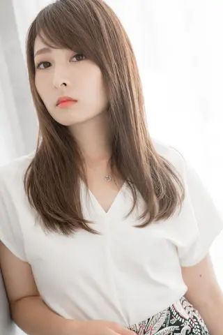 セミロング カラー DUNOhair デュノヘアーのヘアスタイル