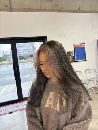 カラー miloc sayaのヘアスタイル