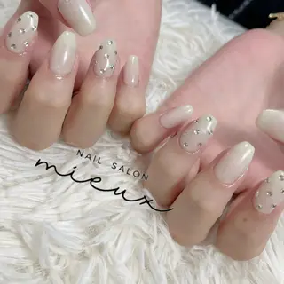 ネイル nailsalon mieuxのネイルデザイン