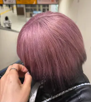 ショート 安藤 来桃のヘアスタイル