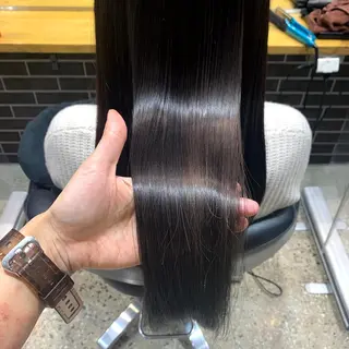 WISTERIA KAORUのヘアスタイル