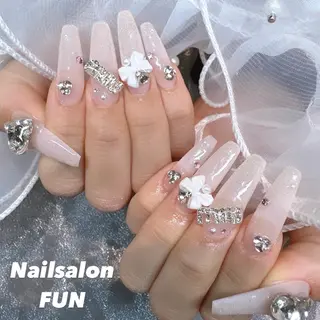 ネイル Nailsalon FUN🌈のネイルデザイン