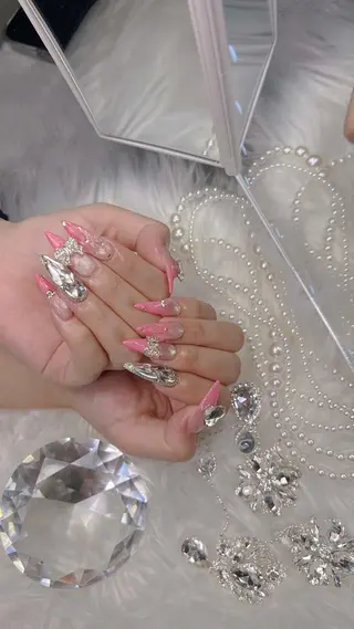 ネイル Mio_ Noiranailのネイルデザイン