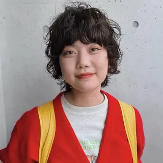 ショート カラー パーマ 前野 日奈のヘアスタイル