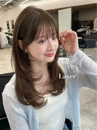 ロング 🍑暖色／レイヤー／ 真希🎀のヘアスタイル