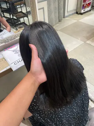 カラー 立川・くびれミディ 旬なデザインカラーのヘアスタイル