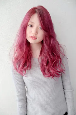 ロング 山内 悠のヘアスタイル