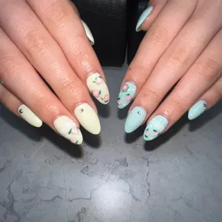 ネイル 谷井 清嘉のネイルデザイン