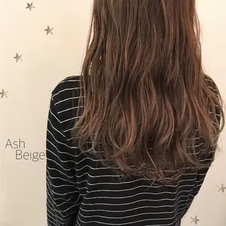 ロング カラー 市川 千夏のヘアスタイル